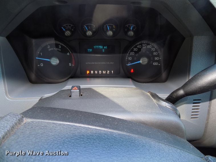 image for item DE7744 2013 Ford F250 Super Duty XLT Crew Cab pickup truck