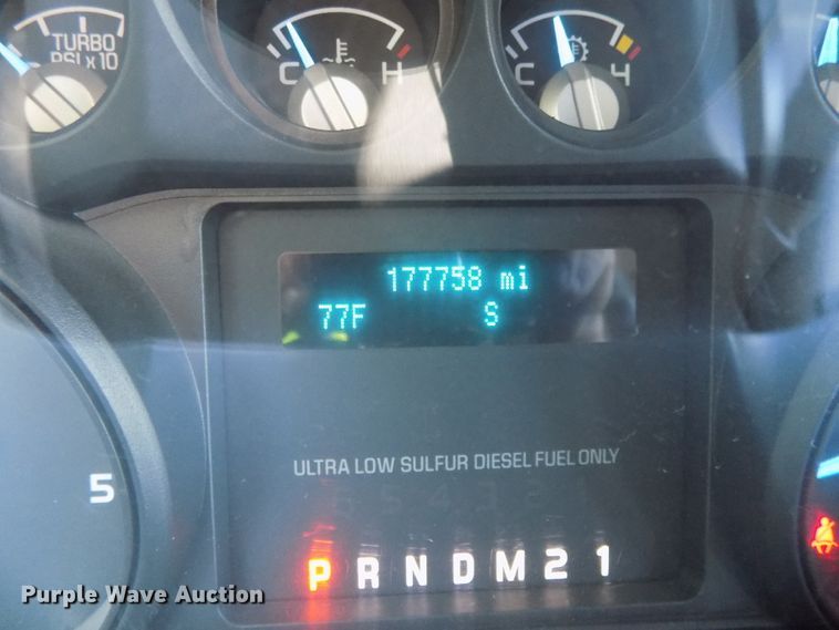 image for item DE7744 2013 Ford F250 Super Duty XLT Crew Cab pickup truck