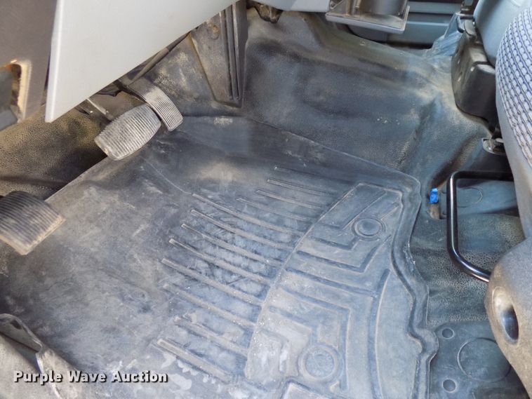 image for item DE7744 2013 Ford F250 Super Duty XLT Crew Cab pickup truck