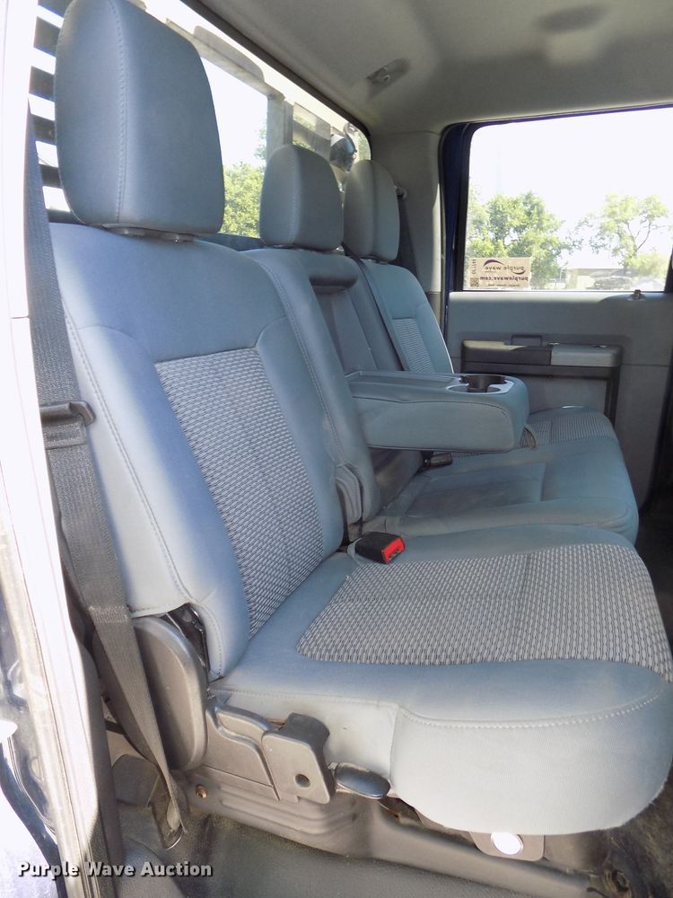 image for item DE7744 2013 Ford F250 Super Duty XLT Crew Cab pickup truck