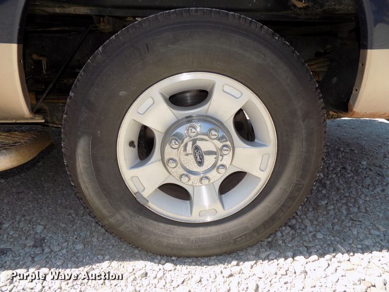 image for item DE7744 2013 Ford F250 Super Duty XLT Crew Cab pickup truck