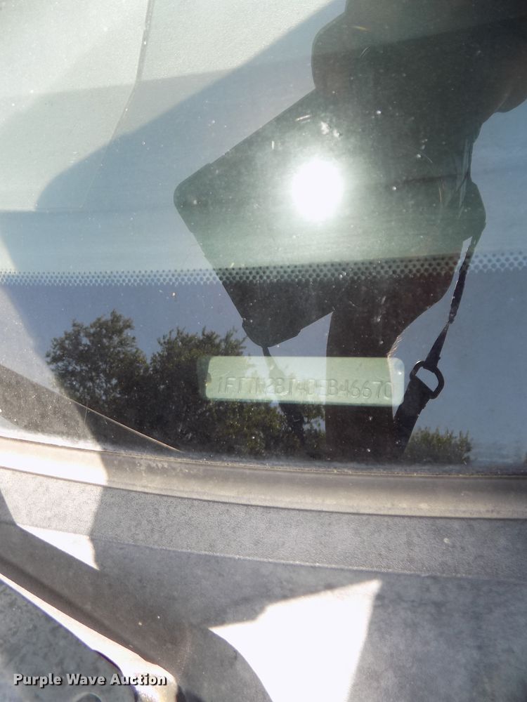 image for item DE7744 2013 Ford F250 Super Duty XLT Crew Cab pickup truck