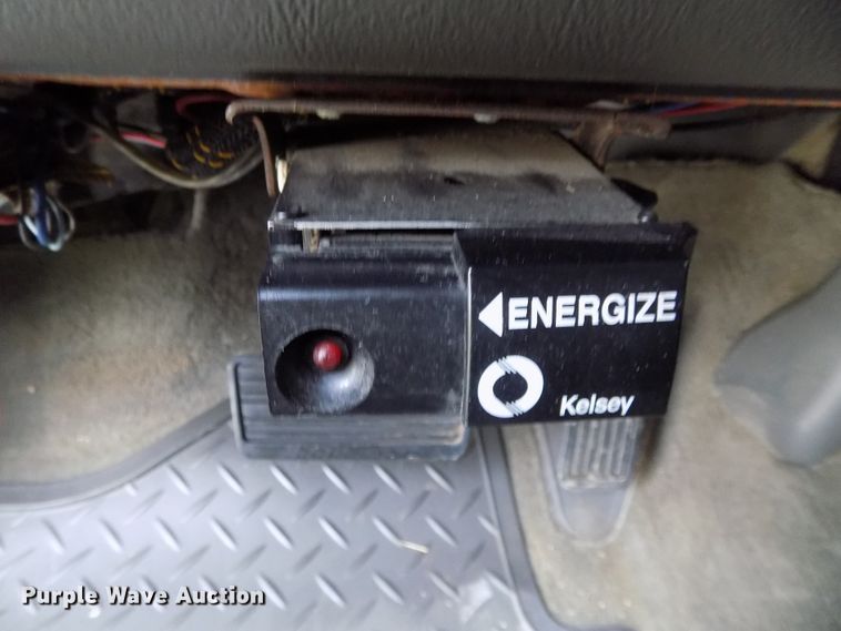 image for item DE7751 2004 Chevrolet Silverado 2500HD Ext. Cab pickup truck