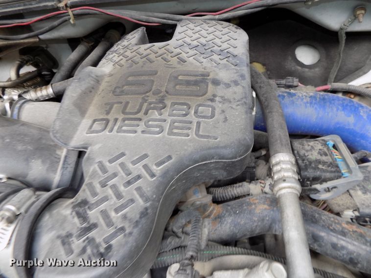 image for item DE7751 2004 Chevrolet Silverado 2500HD Ext. Cab pickup truck