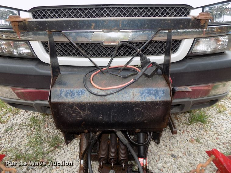 image for item DE7751 2004 Chevrolet Silverado 2500HD Ext. Cab pickup truck