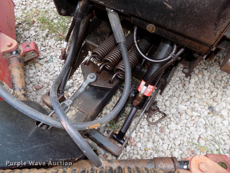 image for item DE7751 2004 Chevrolet Silverado 2500HD Ext. Cab pickup truck