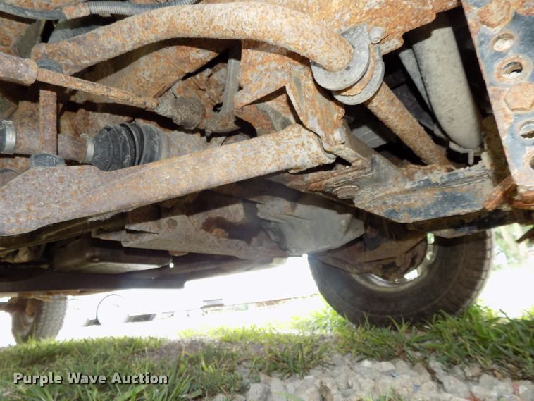 image for item DE7751 2004 Chevrolet Silverado 2500HD Ext. Cab pickup truck