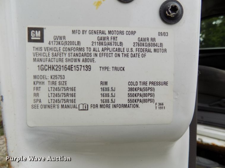 image for item DE7751 2004 Chevrolet Silverado 2500HD Ext. Cab pickup truck