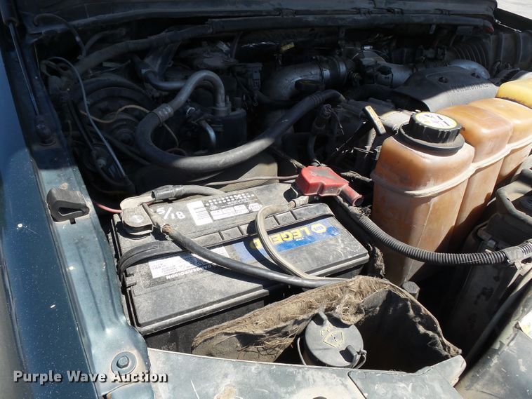 image for item DE7898 2003 Ford F250 Super Duty SuperCab pickup truck