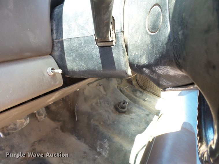 image for item DE7898 2003 Ford F250 Super Duty SuperCab pickup truck