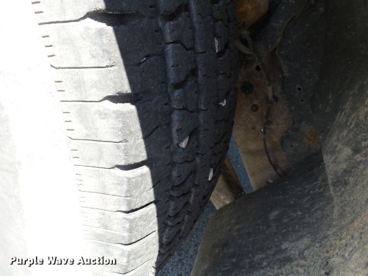 image for item DE7899 2001 Ford F250 Super Duty SuperCab pickup truck