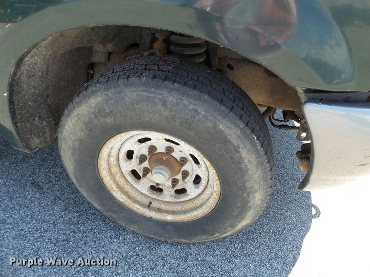 image for item DE7899 2001 Ford F250 Super Duty SuperCab pickup truck