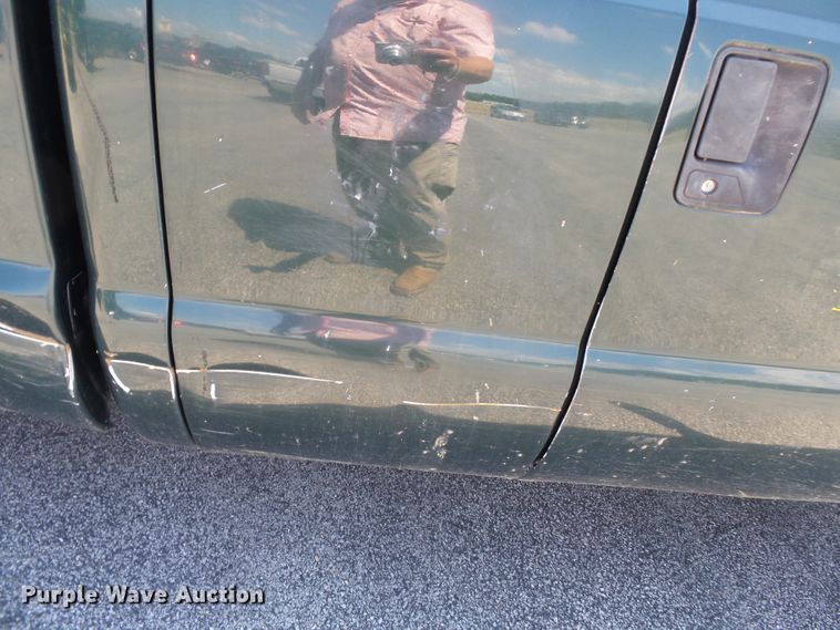 image for item DE7899 2001 Ford F250 Super Duty SuperCab pickup truck