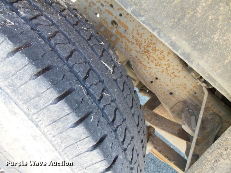 image for item DE7899 2001 Ford F250 Super Duty SuperCab pickup truck