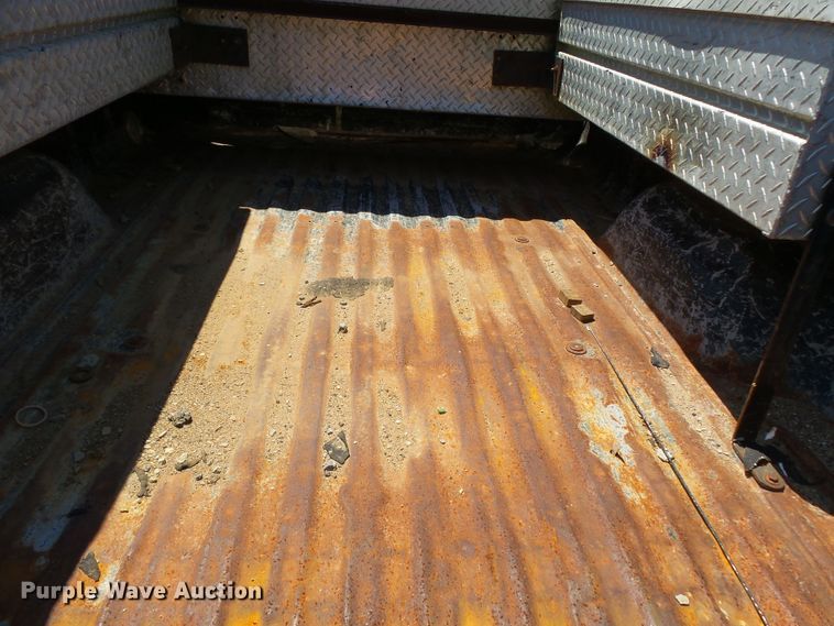 image for item DE7899 2001 Ford F250 Super Duty SuperCab pickup truck