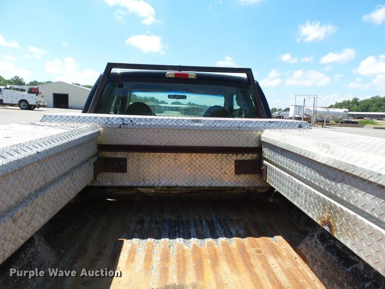 image for item DE7899 2001 Ford F250 Super Duty SuperCab pickup truck