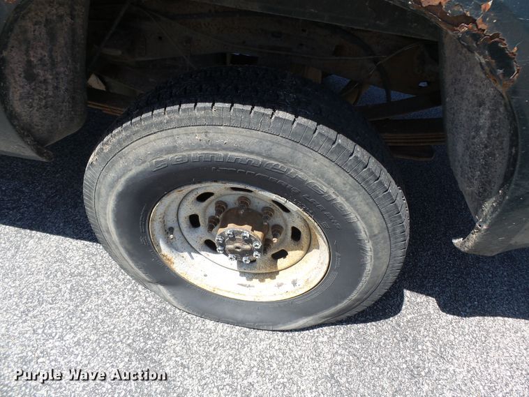 image for item DE7899 2001 Ford F250 Super Duty SuperCab pickup truck