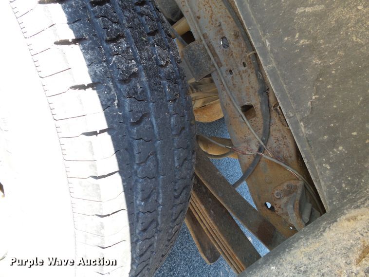 image for item DE7899 2001 Ford F250 Super Duty SuperCab pickup truck