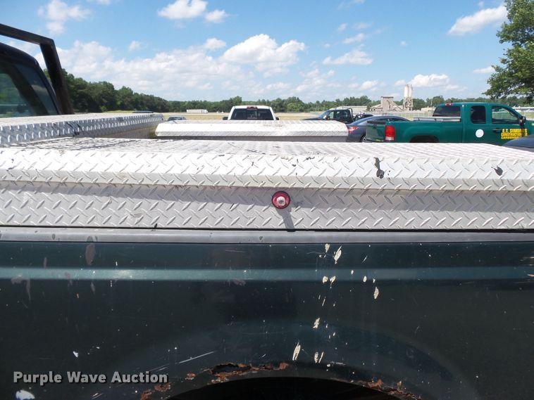 image for item DE7899 2001 Ford F250 Super Duty SuperCab pickup truck