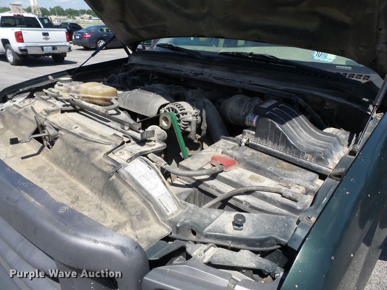 image for item DE7899 2001 Ford F250 Super Duty SuperCab pickup truck