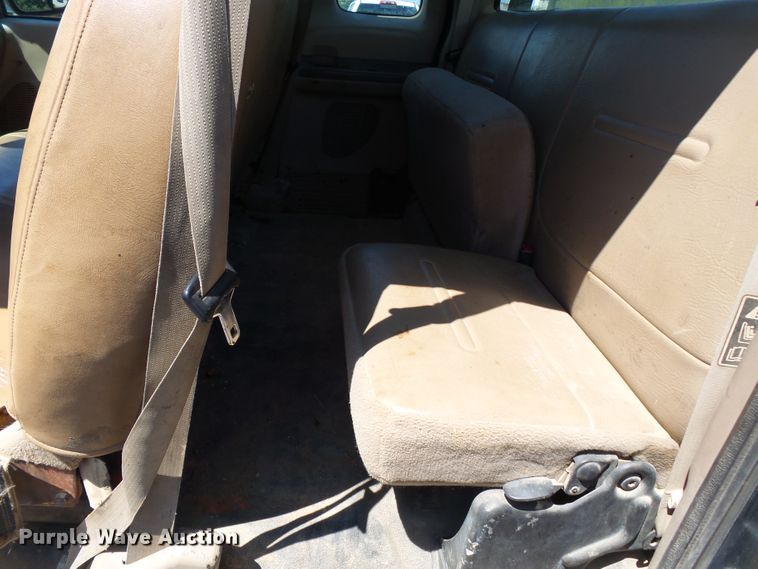 image for item DE7899 2001 Ford F250 Super Duty SuperCab pickup truck