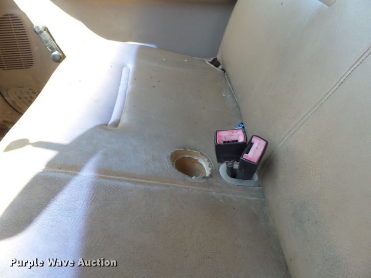 image for item DE7899 2001 Ford F250 Super Duty SuperCab pickup truck