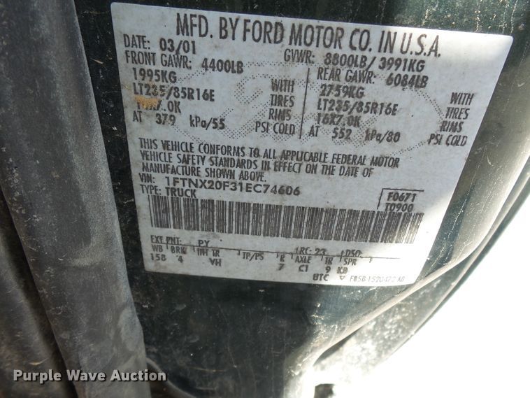 image for item DE7899 2001 Ford F250 Super Duty SuperCab pickup truck