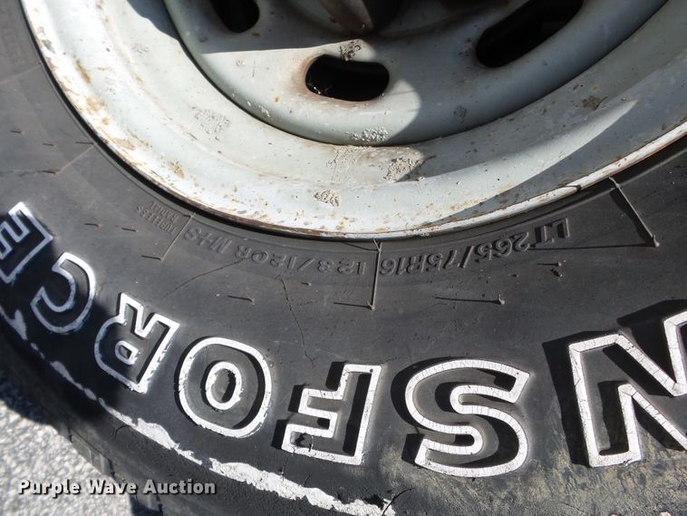 image for item DE7900 2003 Ford F250 Super Duty SuperCab pickup truck