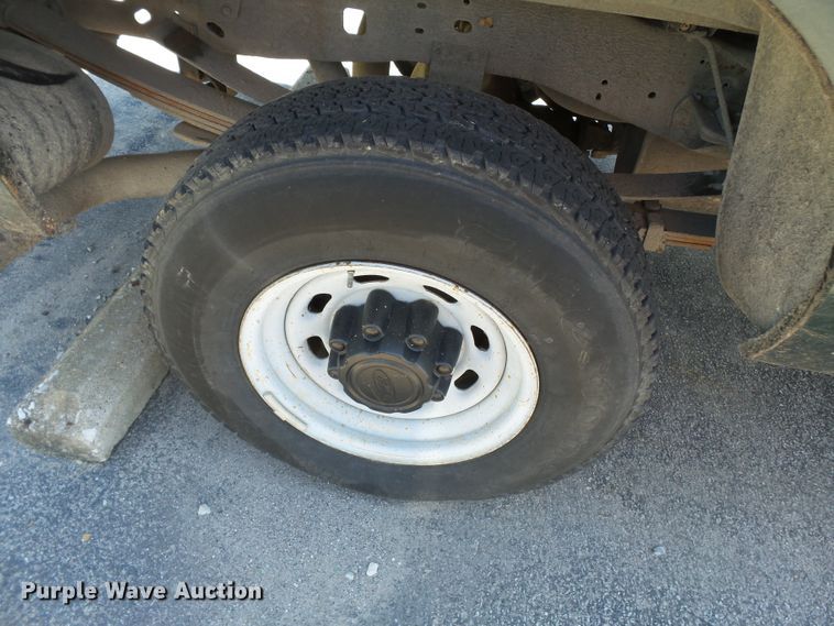 image for item DE7900 2003 Ford F250 Super Duty SuperCab pickup truck