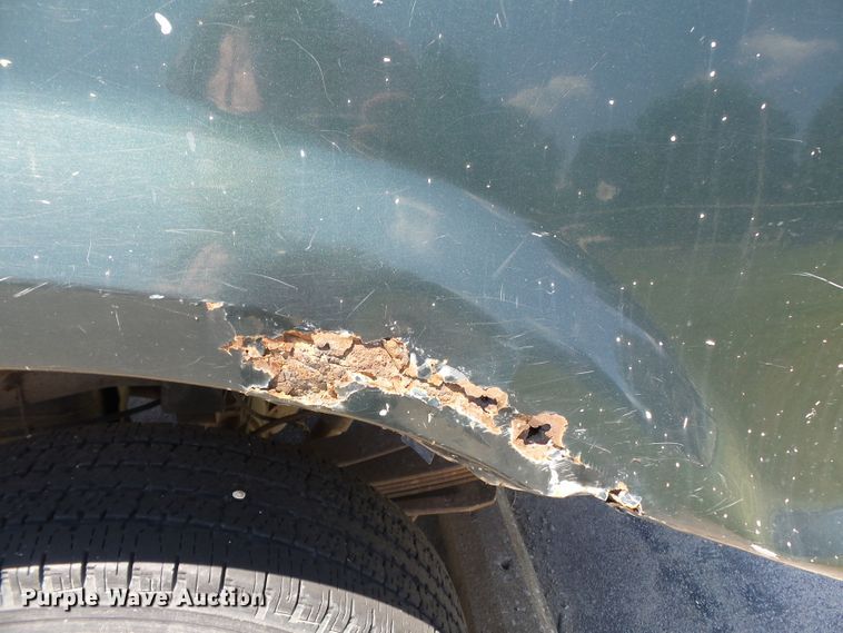 image for item DE7900 2003 Ford F250 Super Duty SuperCab pickup truck