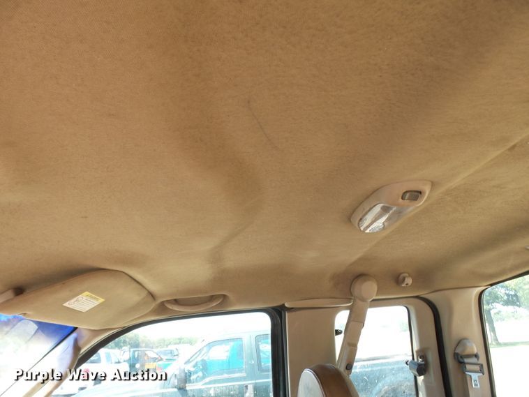 image for item DE7900 2003 Ford F250 Super Duty SuperCab pickup truck