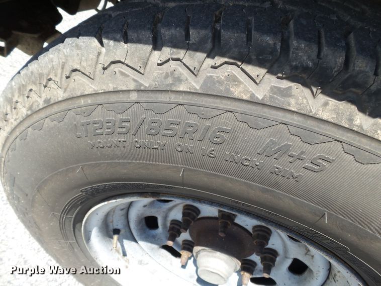 image for item DE7901 2001 Ford F250 Super Duty SuperCab pickup truck