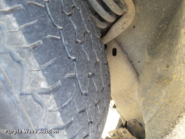 image for item DE7901 2001 Ford F250 Super Duty SuperCab pickup truck