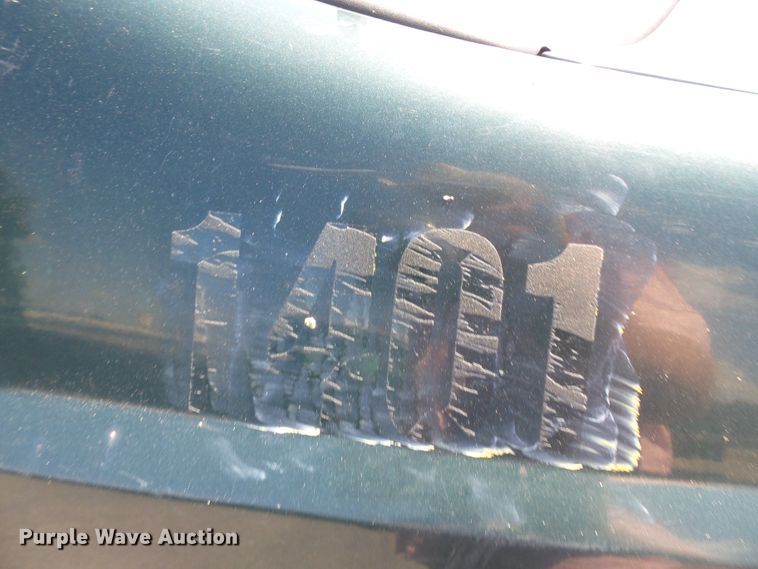 image for item DE7901 2001 Ford F250 Super Duty SuperCab pickup truck