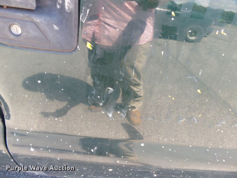 image for item DE7901 2001 Ford F250 Super Duty SuperCab pickup truck