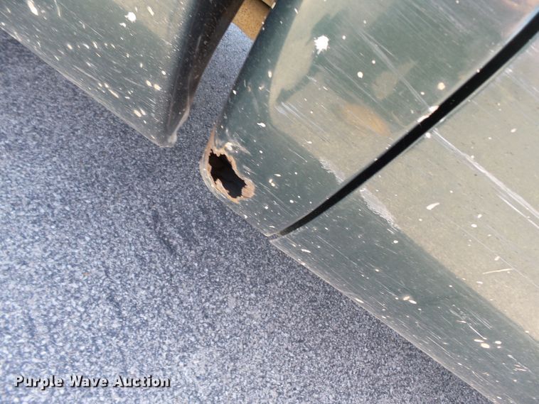 image for item DE7901 2001 Ford F250 Super Duty SuperCab pickup truck