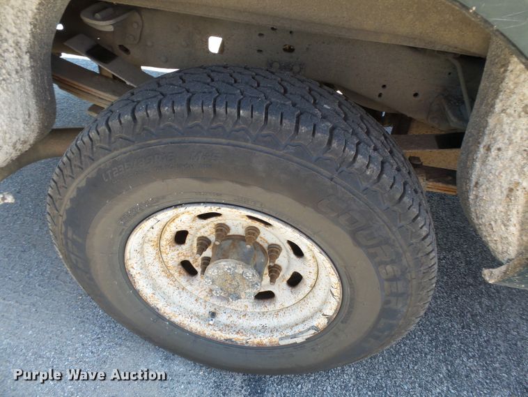 image for item DE7901 2001 Ford F250 Super Duty SuperCab pickup truck