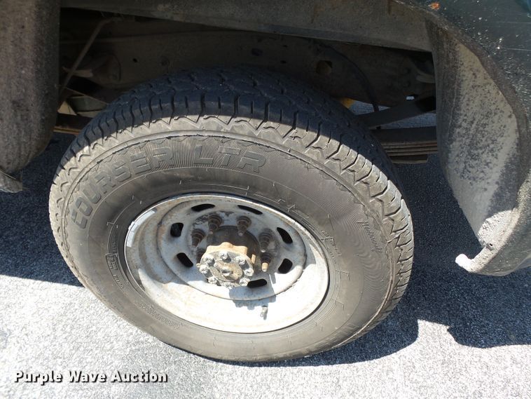 image for item DE7901 2001 Ford F250 Super Duty SuperCab pickup truck