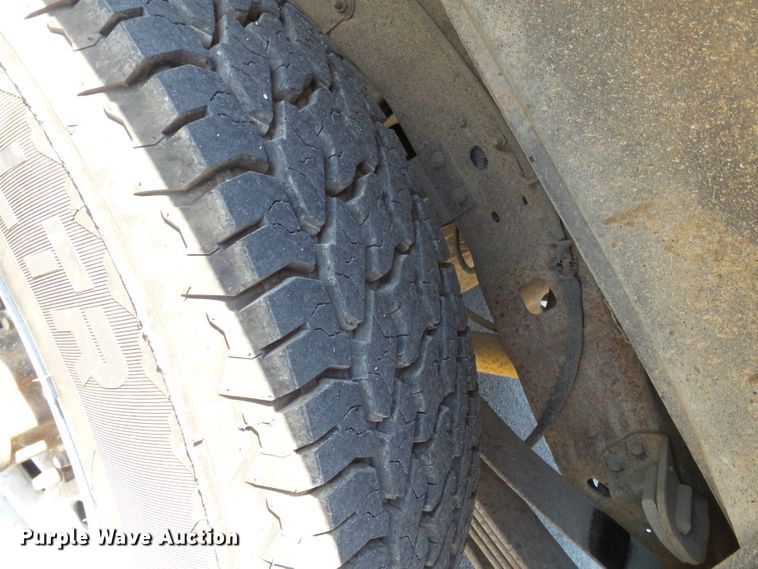 image for item DE7901 2001 Ford F250 Super Duty SuperCab pickup truck