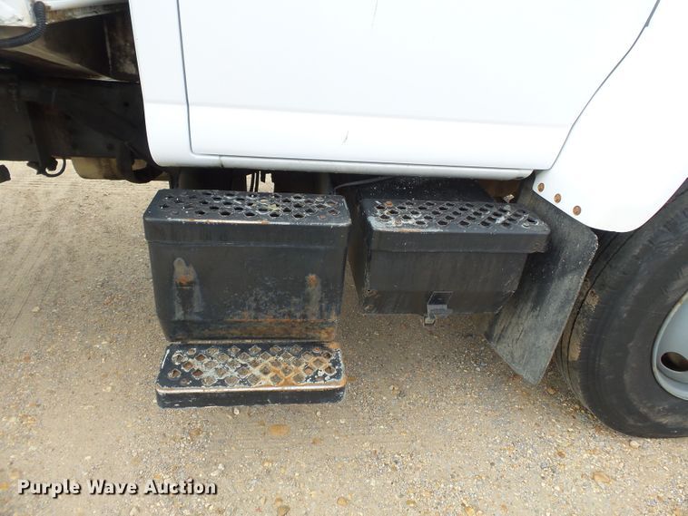 image for item DE7905 2006 GMC C8500 refuse truck