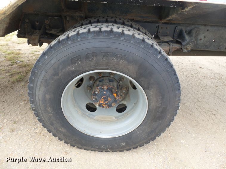 image for item DE7905 2006 GMC C8500 refuse truck