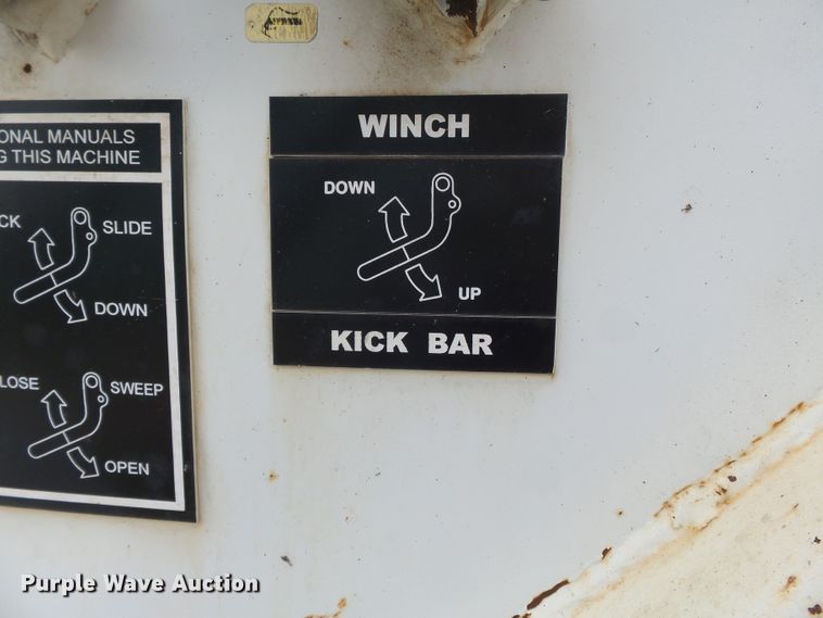 image for item DE7905 2006 GMC C8500 refuse truck