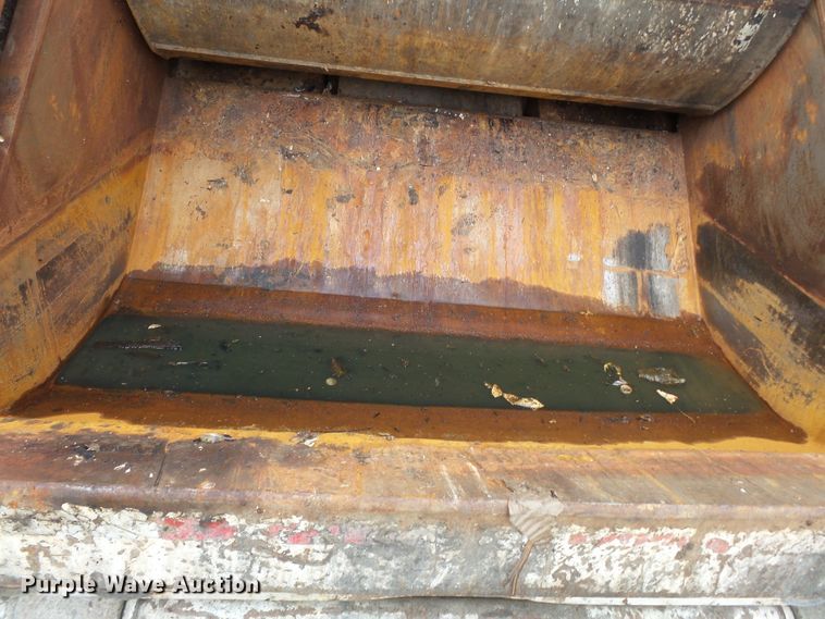 image for item DE7905 2006 GMC C8500 refuse truck