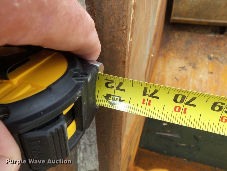 image for item DE7905 2006 GMC C8500 refuse truck