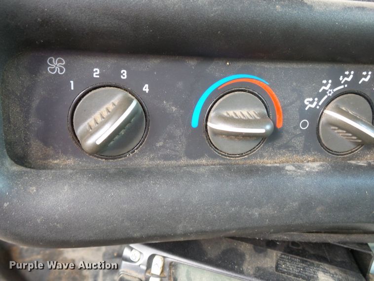 image for item DE7905 2006 GMC C8500 refuse truck