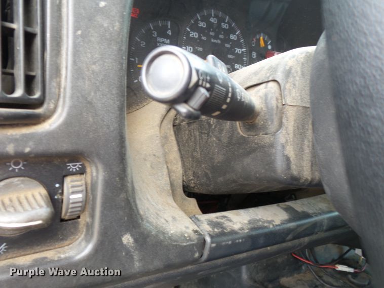 image for item DE7905 2006 GMC C8500 refuse truck