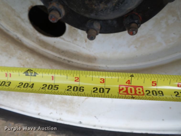 image for item DE7905 2006 GMC C8500 refuse truck