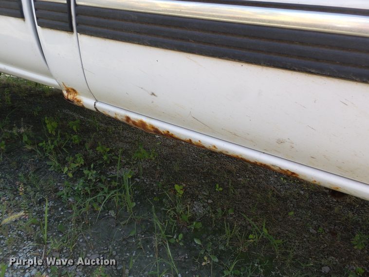 image for item DE7907 2000 Chevrolet 2500 pickup