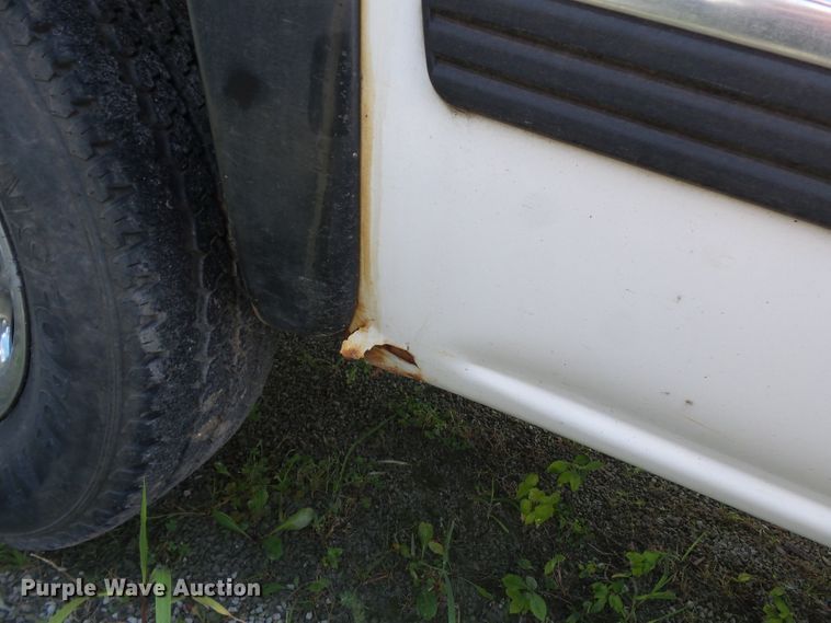 image for item DE7907 2000 Chevrolet 2500 pickup