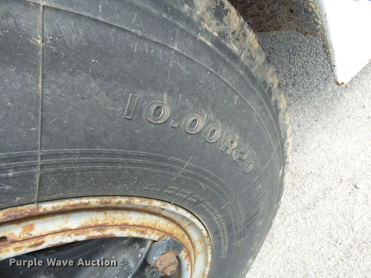 image for item DE7908 1973 GMC dump truck